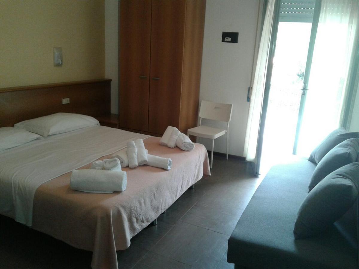 G/Hotel Lignano Ліньяно-Сабб'ядоро Екстер'єр фото